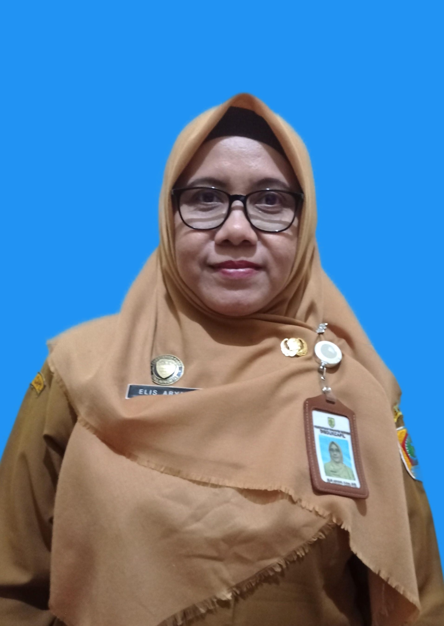 ELIS ARYANI,S.Sos,M.Si